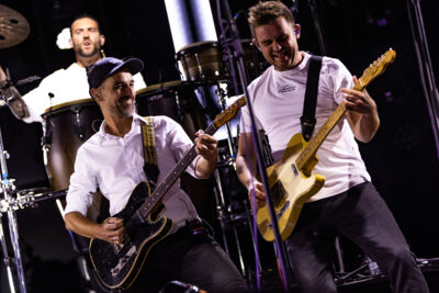 Niels Destadsbader @ Buikrock, picture 6, photographed by Sven Vandervoort - FrontView Magazine