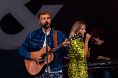 Suzan & Freek @ Buikrock, picture 7, photographed by Sven Vandervoort - FrontView Magazine