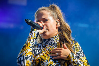 Laura Tesoro Live op Maanrock 2022, foto 15, foto's door Paul Jongeneelen - FrontView Magazine
