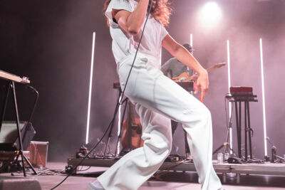 Intergalactic Lovers @ OLT, foto 17, foto's door David Johnson - FrontView Magazine