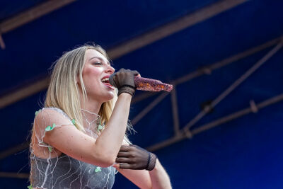 Camille @ Villa Pace, picture 5, photographed by Edwin Houdevelt - FrontView Magazine