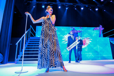 The Human League Live @ De Roma, picture 3, photographed by Paul Jongeneelen - FrontView Magazine