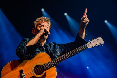 Bart Peeters @ Lolands, picture 8, photographed by Sven Vandervoort - FrontView Magazine