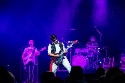 Mother Mercury @ Lolands, picture 2, photographed by Sven Vandervoort - FrontView Magazine