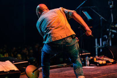 Stan Van Samang @ Lolands, picture 6, photographed by Sven Vandervoort - FrontView Magazine