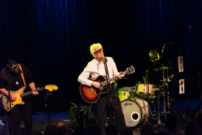 Nick Lowe & Los Straitjackets @ DeCasino Sint Niklaas, picture 15, photographed by Johan Van Buggenhout - FrontView Magazine