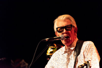 Nick Lowe & Los Straitjackets @ DeCasino Sint Niklaas, picture 26, photographed by Johan Van Buggenhout - FrontView Magazine