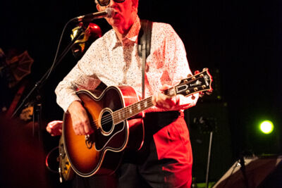 Nick Lowe & Los Straitjackets @ DeCasino Sint Niklaas, picture 28, photographed by Johan Van Buggenhout - FrontView Magazine