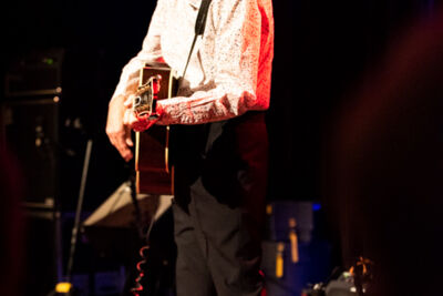 Nick Lowe & Los Straitjackets @ DeCasino Sint Niklaas, picture 32, photographed by Johan Van Buggenhout - FrontView Magazine