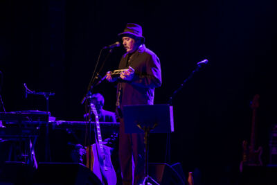 Tindersticks @ De Roma, picture 8, photographed by dirk janssens - FrontView Magazine