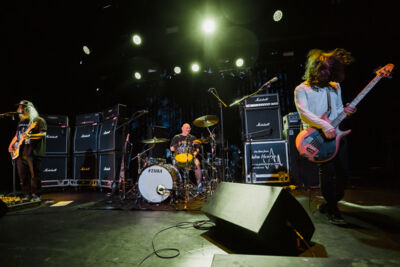Dinosaur Jr. Live at Trix, picture 6, photographed by Paul Jongeneelen - FrontView Magazine