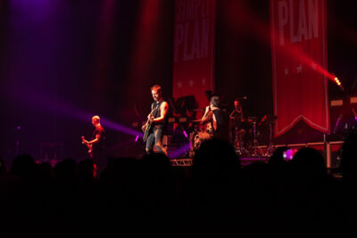 Simple Plan @ Vorst Nationaal, picture 4, photographed by Johan Van Buggenhout - FrontView Magazine