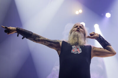 Amon Amarth @ Vorst Nationaal, picture 24, photographed by David Johnson - FrontView Magazine