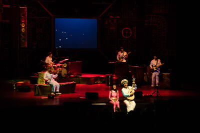 Kapitein Winokio #HalloAarde @ De Warande, picture 17, photographed by Ann Carpentier - FrontView Magazine