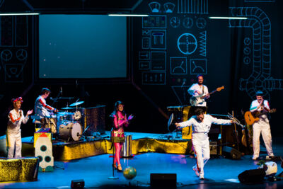 Kapitein Winokio #HalloAarde @ De Warande, picture 29, photographed by Ann Carpentier - FrontView Magazine