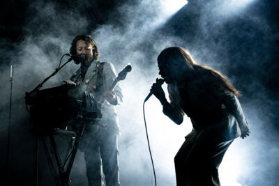 Charlotte Adigéry & Bolis Pupul @ Trix, picture 2, photographed by Sandra Van Watermeulen - FrontView Magazine