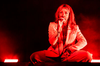 Charlotte Adigéry & Bolis Pupul @ Trix, picture 8, photographed by Sandra Van Watermeulen - FrontView Magazine