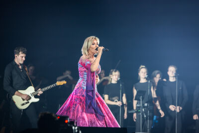 Dana Winner Invites, One Night Only @ Sportpaleis, picture 9, photographed by Marc Verdonck - FrontView Magazine