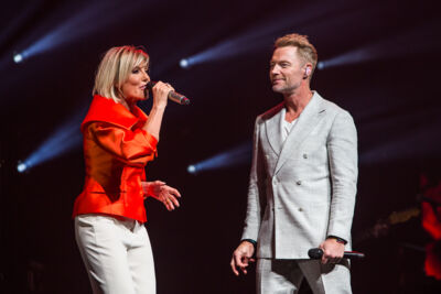 Dana Winner Invites, One Night Only @ Sportpaleis, picture 25, photographed by Marc Verdonck - FrontView Magazine