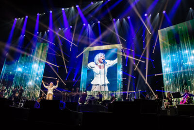Dana Winner Invites, One Night Only @ Sportpaleis, picture 32, photographed by Marc Verdonck - FrontView Magazine