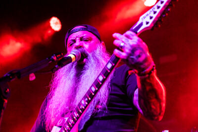 Crowbar @ Trix, foto 14, foto's door Sandra Van Watermeulen - FrontView Magazine