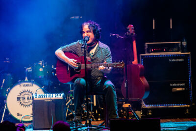 John Oates @ Koninklijk Circus, picture 4, photographed by Jürgen Bruynooghe - FrontView Magazine