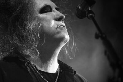 The Cure @ Stade Couvert de Liévin, picture 5, photographed by Anais Callens - FrontView Magazine
