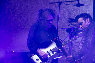 The Cure @ Stade Couvert de Liévin, picture 17, photographed by Anais Callens - FrontView Magazine