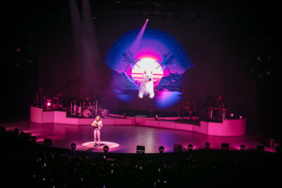 Julien Doré @ Zénith de Lille, foto 6, foto's door FrontView Magazine