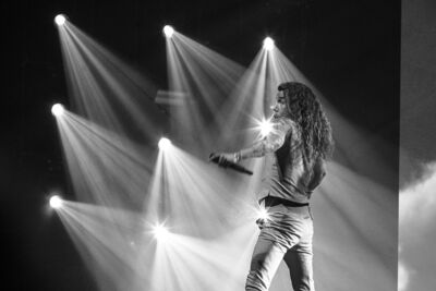Julien Doré @ Zénith de Lille, foto 9, foto's door FrontView Magazine