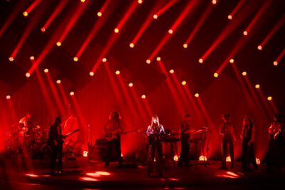 Clara Luciani - Respire Encore Tour @ Zénith de Lille, picture 12, photographed by Anais Callens - FrontView Magazine