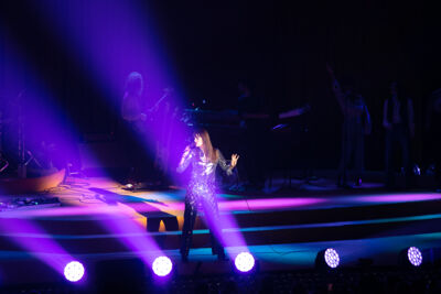 Clara Luciani - Respire Encore Tour @ Zénith de Lille, picture 26, photographed by Anais Callens - FrontView Magazine