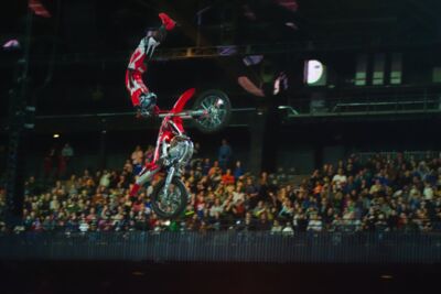 Hot Wheels Glow Party @ Sportpaleis, picture 12, photographed by Luc Klinckaert - FrontView Magazine