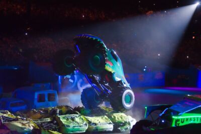 Hot Wheels Glow Party @ Sportpaleis, picture 13, photographed by Luc Klinckaert - FrontView Magazine