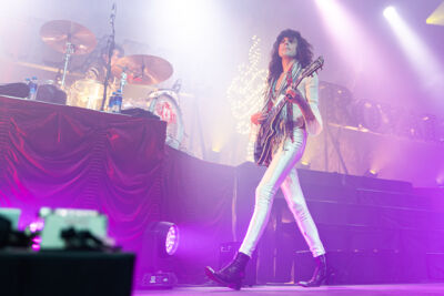 Palaye Royal @ 013, foto 11, foto's door David Johnson - FrontView Magazine
