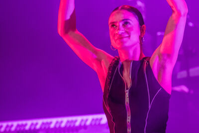 Laura Tesoro @ Het Depot, picture 5, photographed by Jürgen Bruynooghe - FrontView Magazine