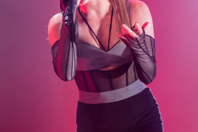 Laura Tesoro @ Het Depot, picture 18, photographed by Jürgen Bruynooghe - FrontView Magazine
