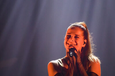Laura Tesoro @ Het Depot, picture 24, photographed by Jürgen Bruynooghe - FrontView Magazine