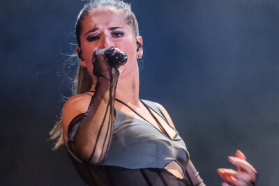 Laura Tesoro @ Het Depot, picture 35, photographed by Jürgen Bruynooghe - FrontView Magazine