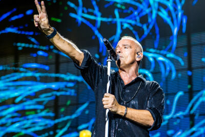 Eros Ramazotti Live in concert @ Forest-National, picture 18, photographed by Paul Jongeneelen - FrontView Magazine