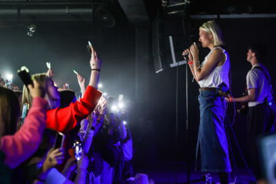 Nieve Ella @ Trix, picture 4, photographed by Marc Verdonck - FrontView Magazine