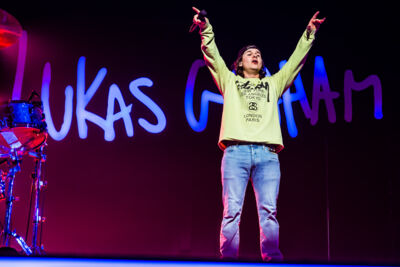 Lukas Graham @ 013, picture 3, photographed by Dorien Goetschalckx - FrontView Magazine