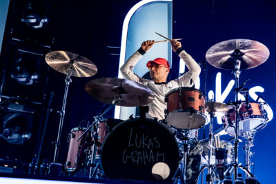 Lukas Graham @ 013, picture 4, photographed by Dorien Goetschalckx - FrontView Magazine