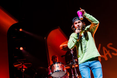 Lukas Graham @ 013, picture 11, photographed by Dorien Goetschalckx - FrontView Magazine