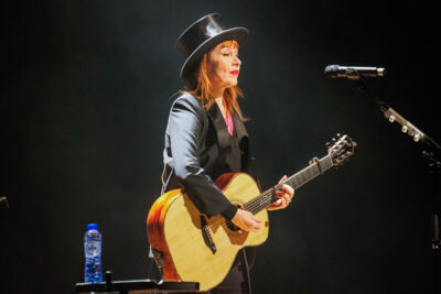Suzanne Vega Live in concert, picture 1, photographed by Paul Jongeneelen - FrontView Magazine