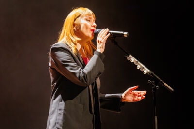 Suzanne Vega Live in concert, picture 6, photographed by Paul Jongeneelen - FrontView Magazine
