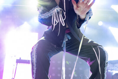 Lauran Hibberd @ Trix, picture 8, photographed by David Johnson - FrontView Magazine