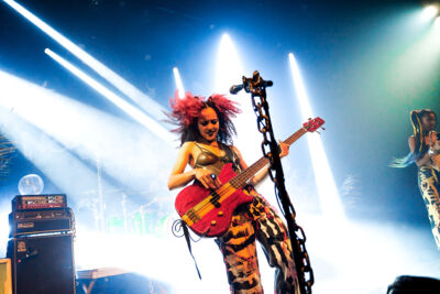 Nova Twins @ Botanique, picture 2, photographed by Magali Decamps - FrontView Magazine