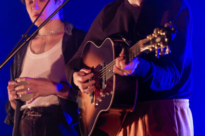 Big Thief @ De Roma, picture 1, photographed by David Johnson - FrontView Magazine