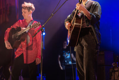 Big Thief @ De Roma, picture 2, photographed by David Johnson - FrontView Magazine